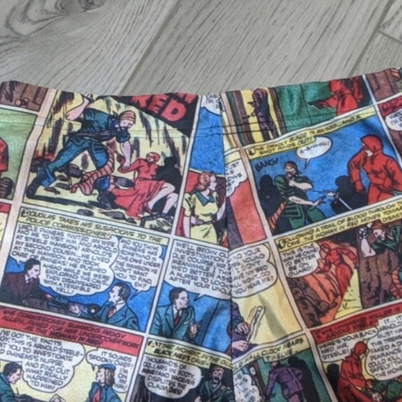 Blackmilk Woman in Red Episode 2 Comic Leggings High-Waisted Full Length Pop Art - Picture 6 of 8